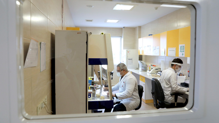 Ιράν: Ο απολογισμός των νεκρών από κορωνοϊό έφτασε τους 4.585